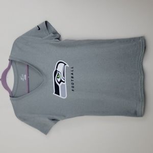 Nike Dri-Fit Seahawks Football Short Sleeve T-Shirt Womens XL